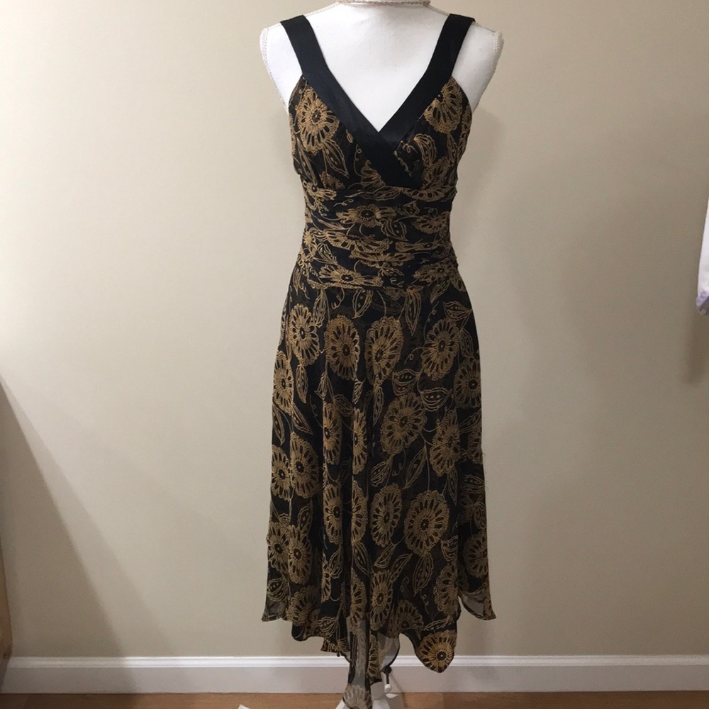 Donna Ricco Dress With Scalloped Bottom